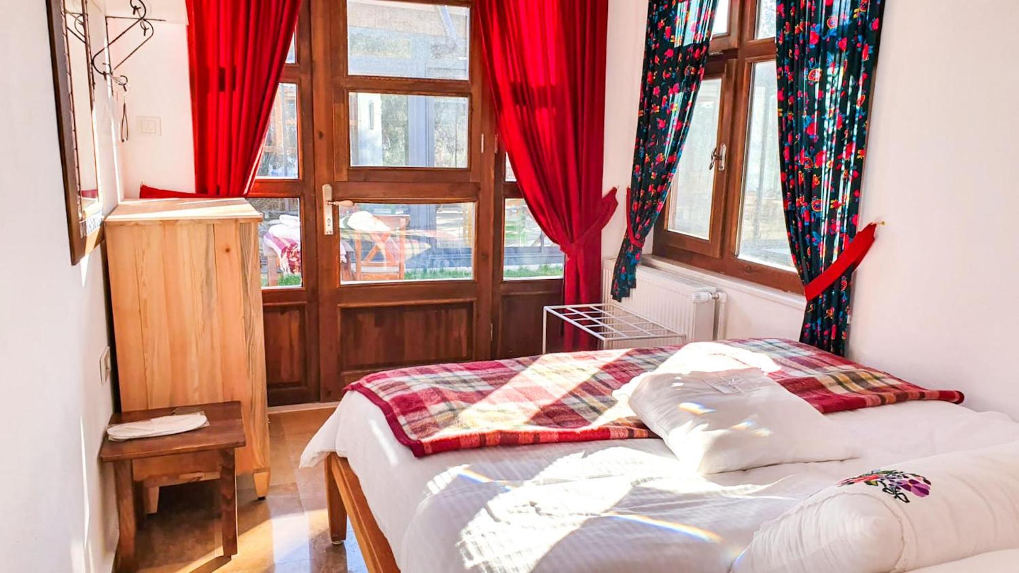 Yiva Kazdaglari Hotel Mehmetalani Kültér fotó